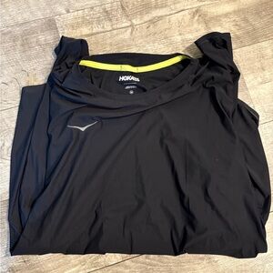 Hoka Airolite Run Long Sleeve - M - Black